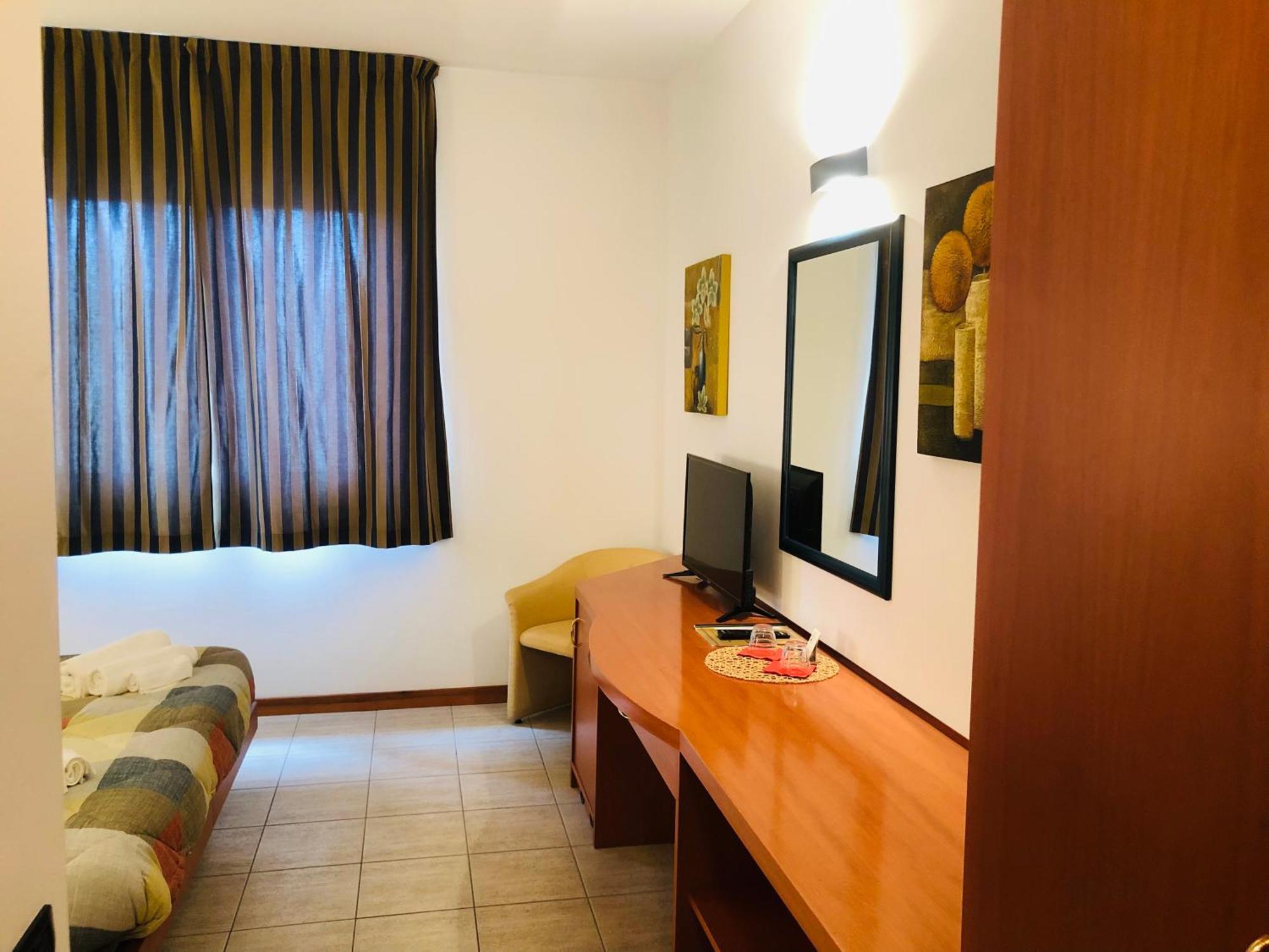 Hotel Softwood Recanati Buitenkant foto