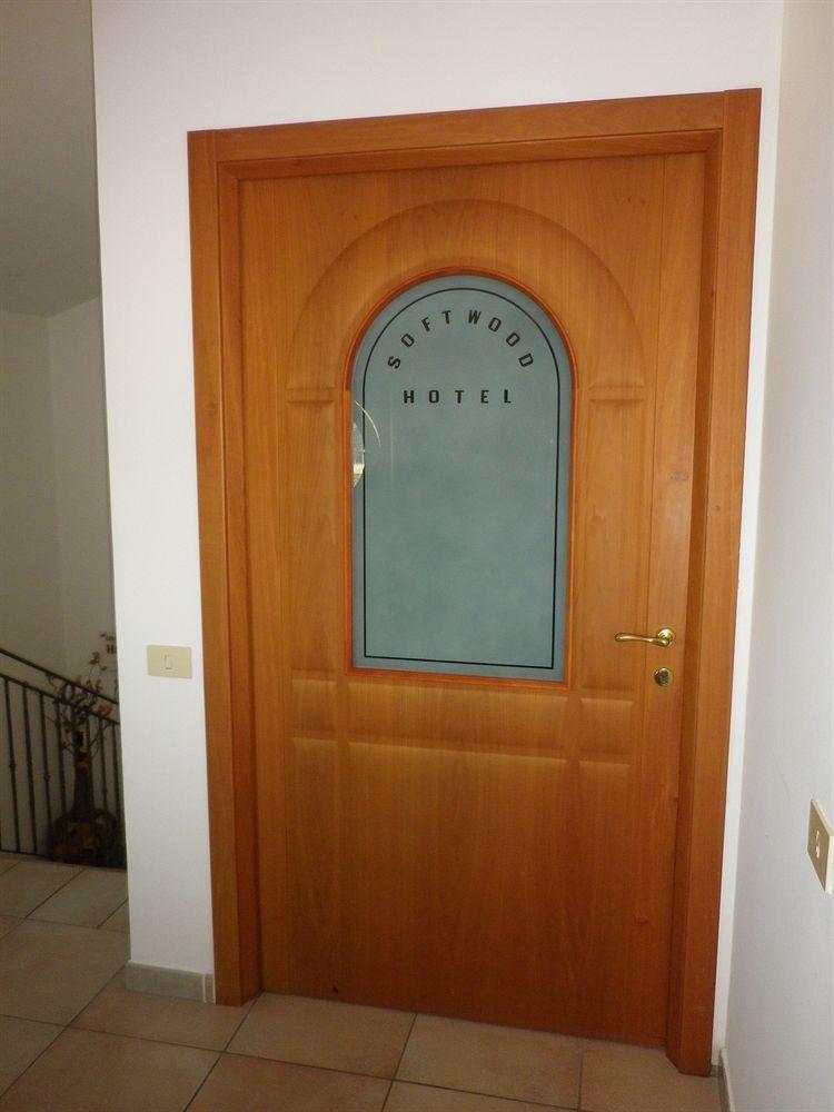 Hotel Softwood Recanati Buitenkant foto