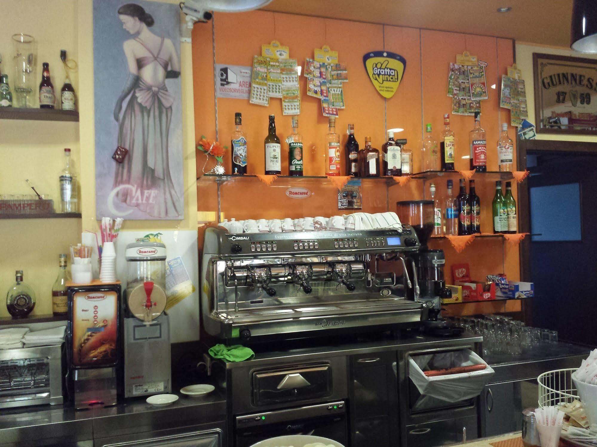 Hotel Softwood Recanati Buitenkant foto